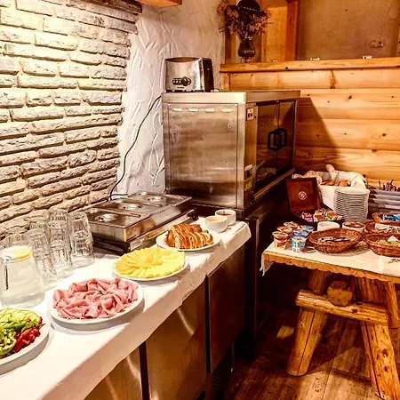 Jánošíkova Valaška Hills Affittacamere 3*